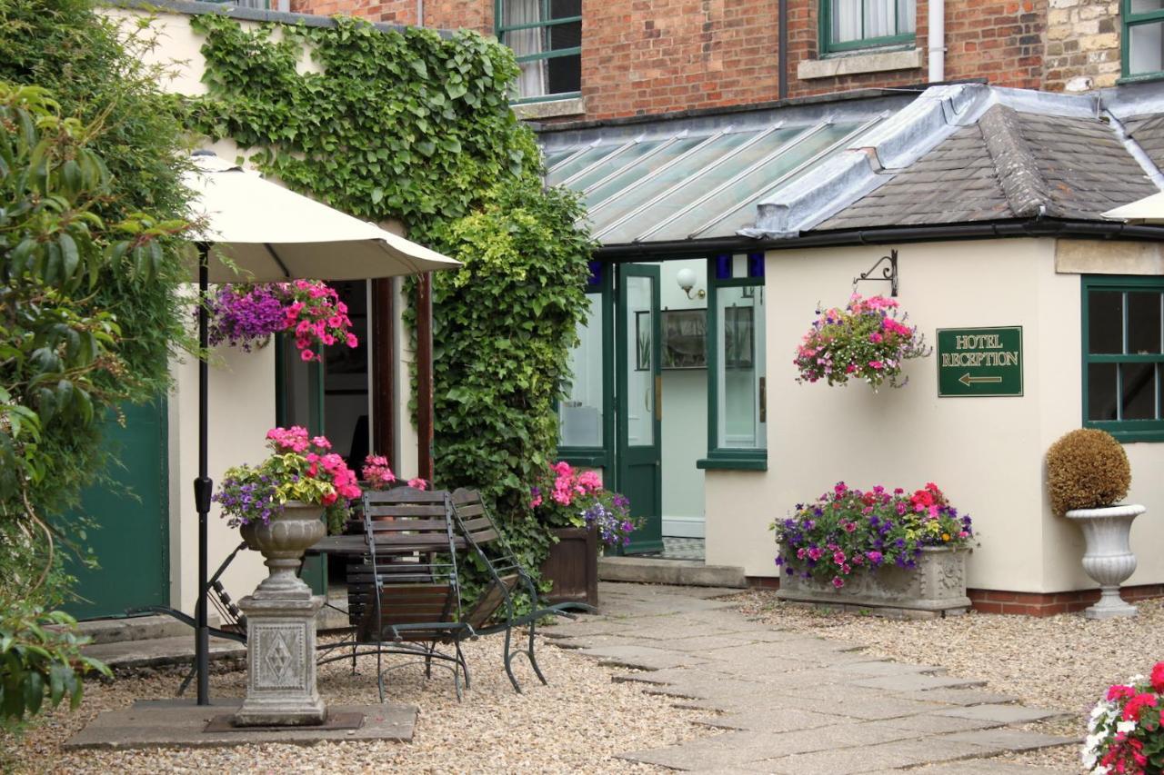 The George Inn Oakham Exterior foto